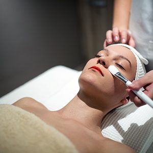 Skin care and cleanse therapy at massage saloon