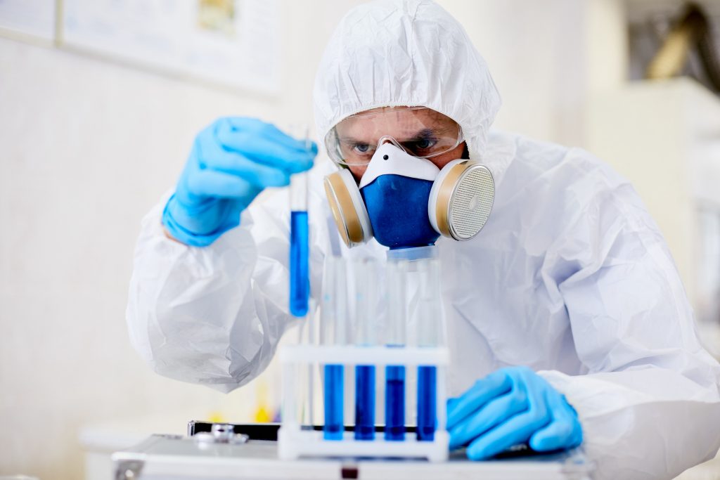 worker measuring steps